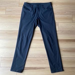 Lululemon Gray Men’s ABC Pants - Size 34